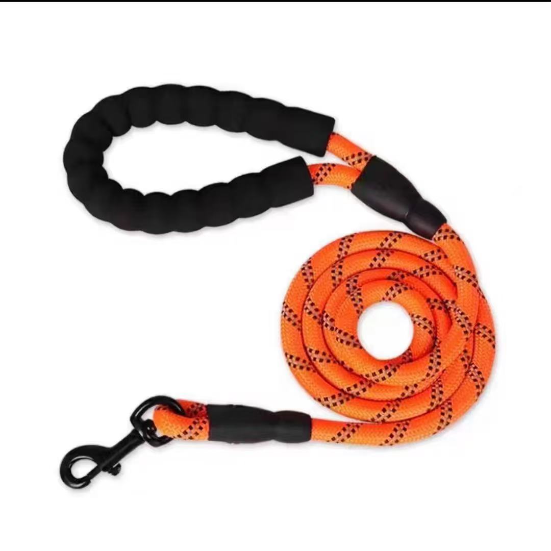 5 FT strong Dog Leash with Comfortable Padded Handle and Highly Reflective Threads for Medium and Large Dogs